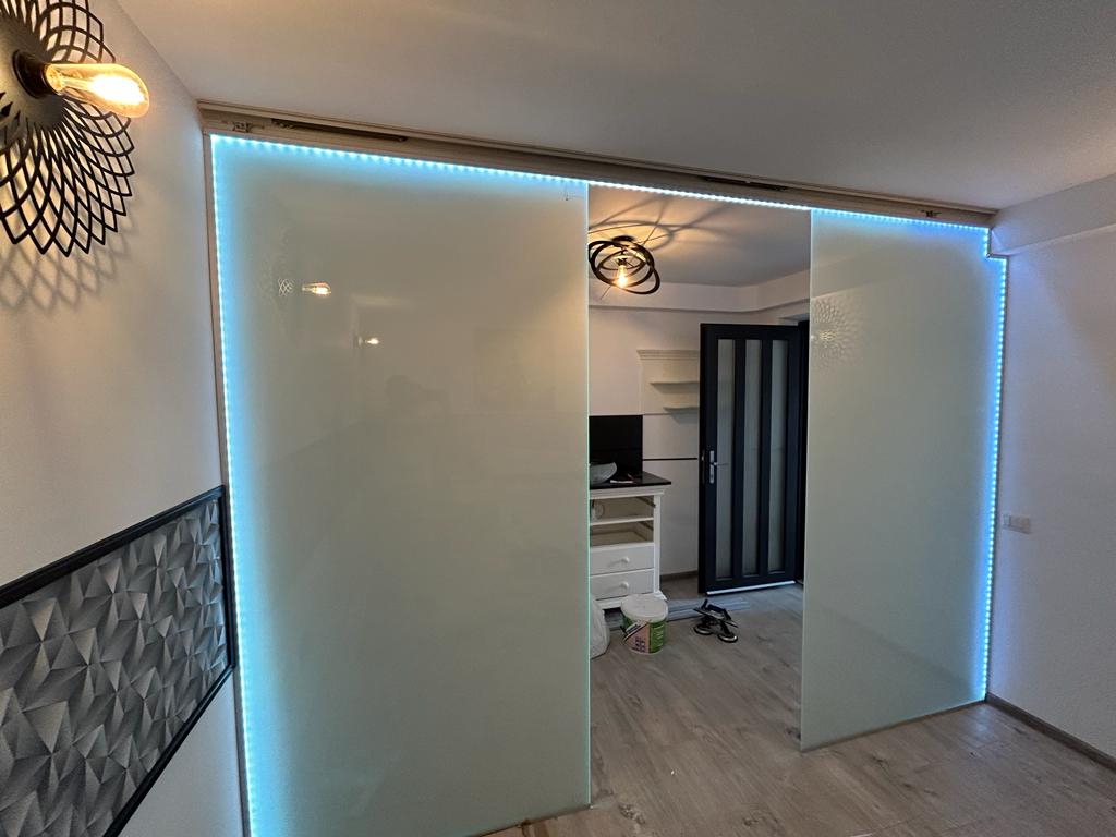 Pereți despărțitori din sticlă laminată sau securizată